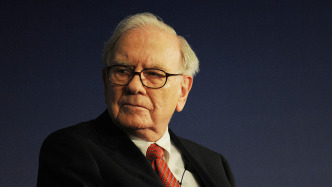 10年如何花光“股神”全部财富？巴菲特子女罕见露面谈千亿慈善挑战