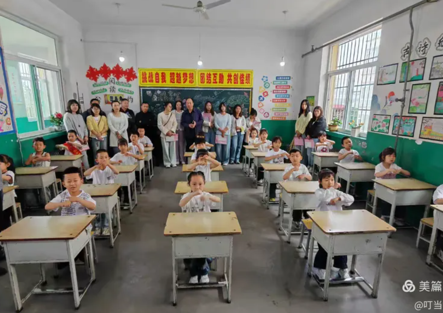 西社小学班容班貌展示活动：一室一景皆育人，班级文化绽新颜
